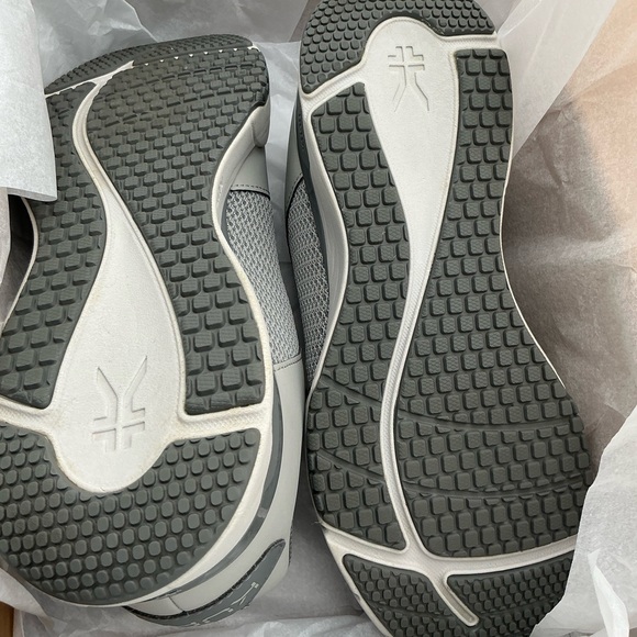 KURU QUANTUM 2 Men's Charcoal Sneakers size 10.5 Wide - Picture 6 of 12